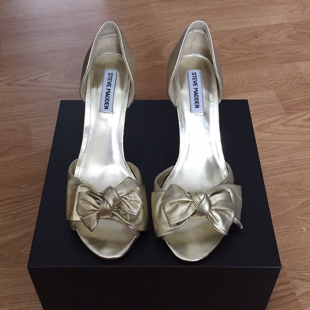 Steve Madden 3” Gold Heels